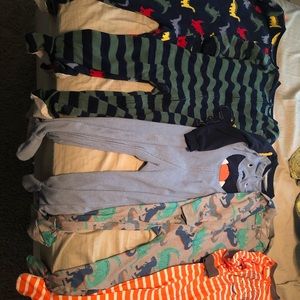 Small lot of boys 4t pajamas